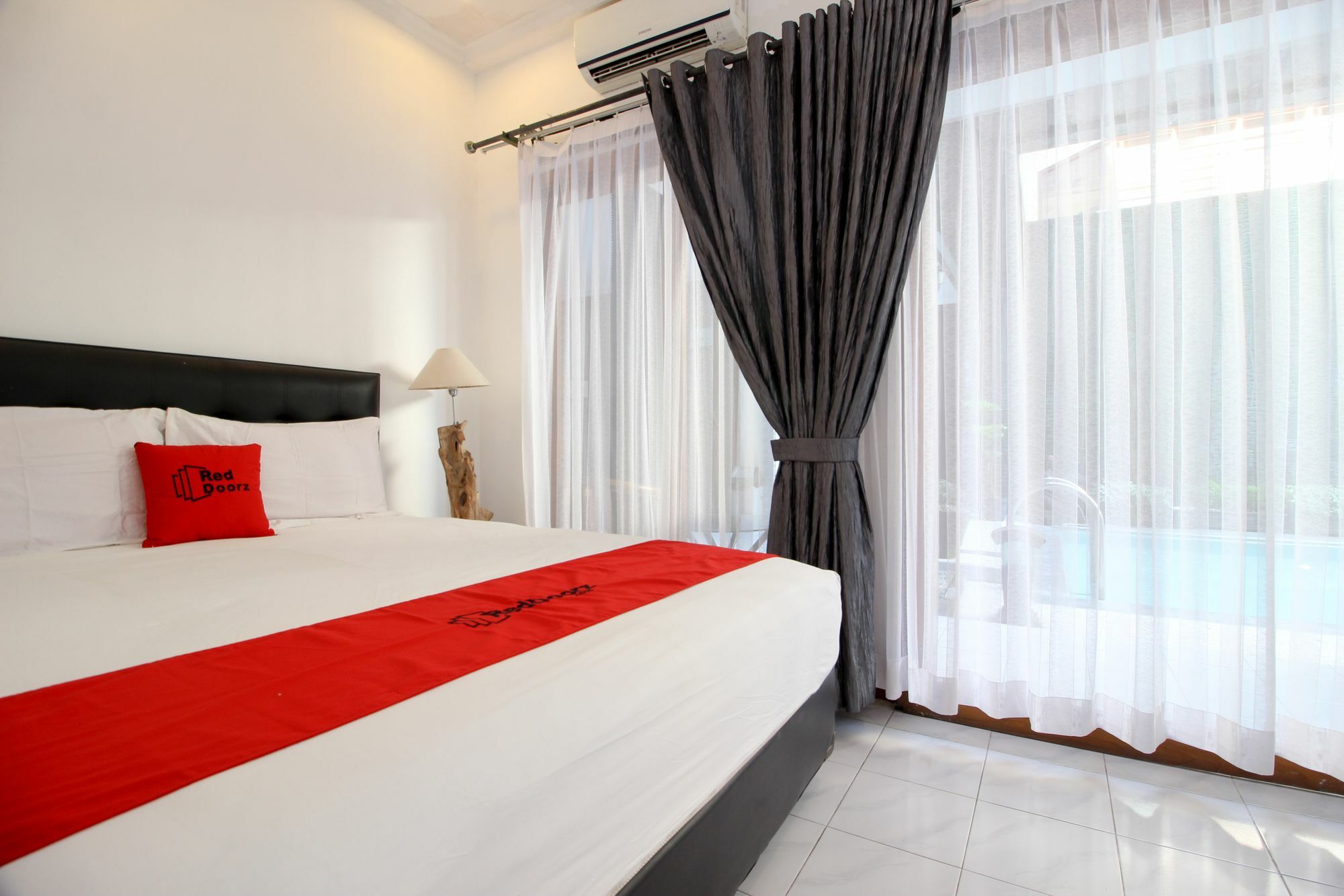 Reddoorz Plus @ Prawirotaman 3 Yogyakarta Exterior photo